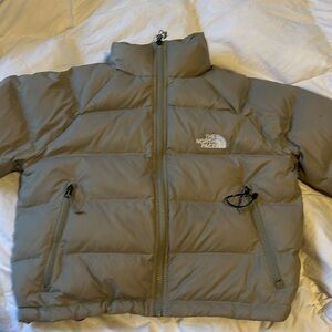 The North Face “ DUNE “ not white dune WORN ONCE Puffer Jacket
